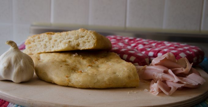 Focaccia all’aglio