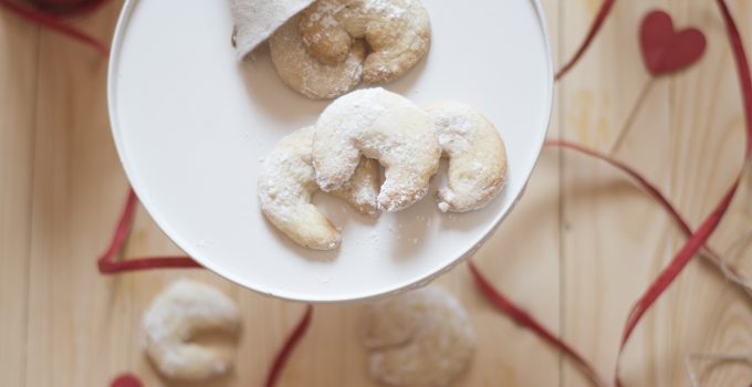 Vanillekipferl, biscotti alla vaniglia che si sciolgono in bocca